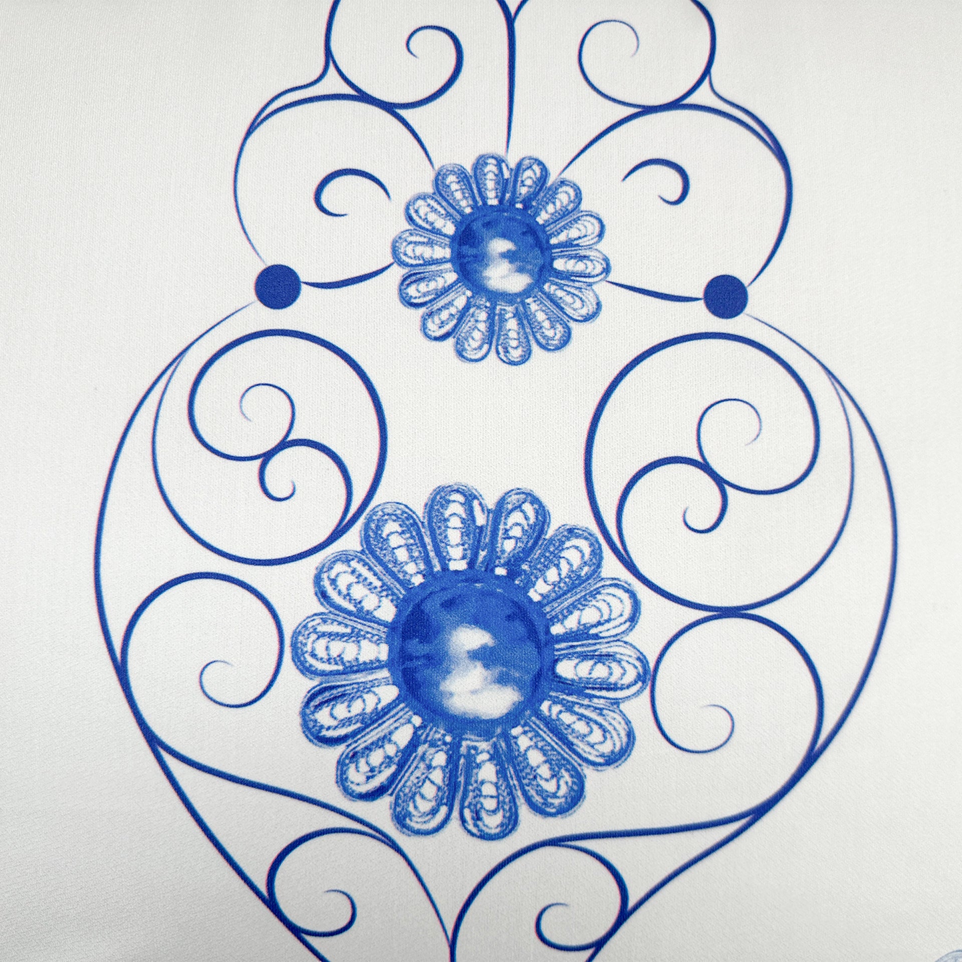 Capa de Almofada Coração de Luzia