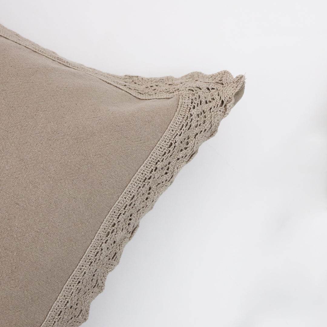 Capa de Almofada Tucuman Cor com Renda - LethesHome