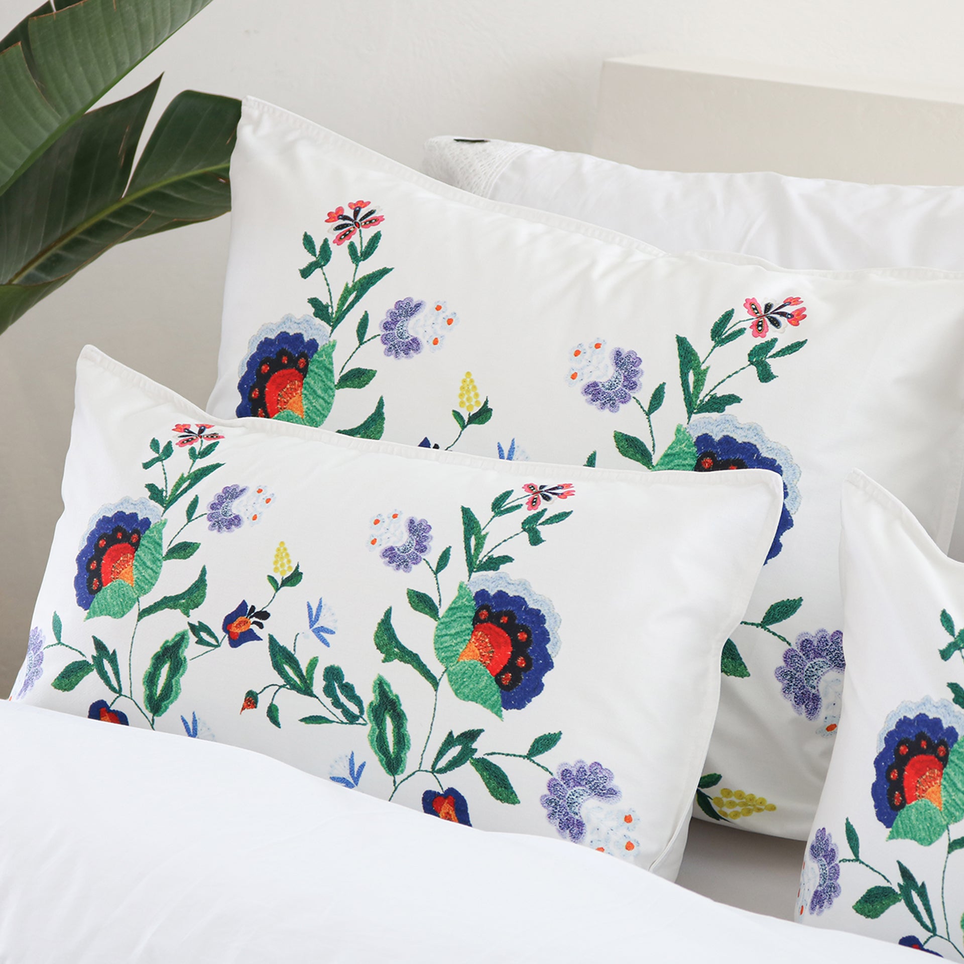 Capa de Almofada Encantos do Traje