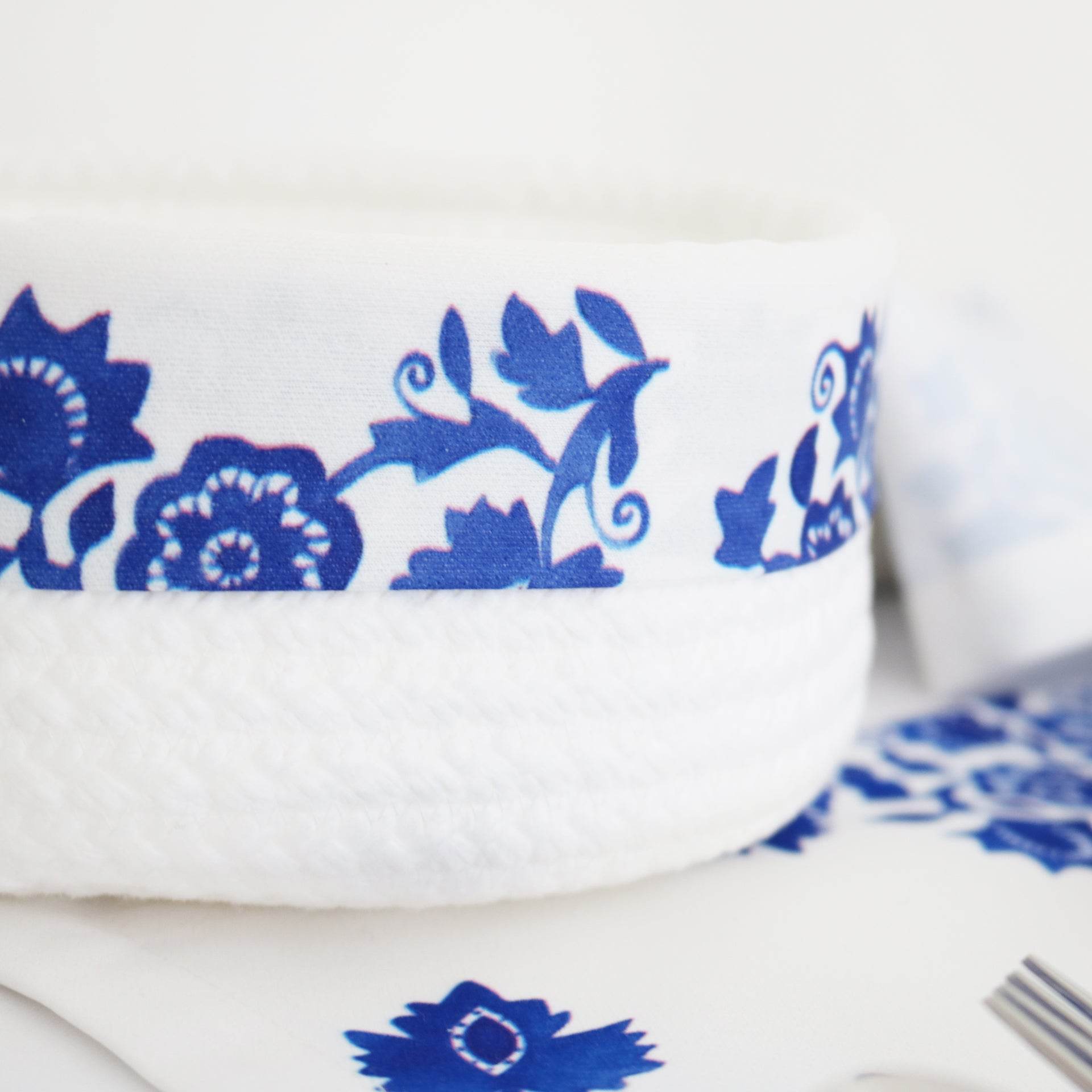 Cesto com Aplicação Louça de Viana VR - LethesHome