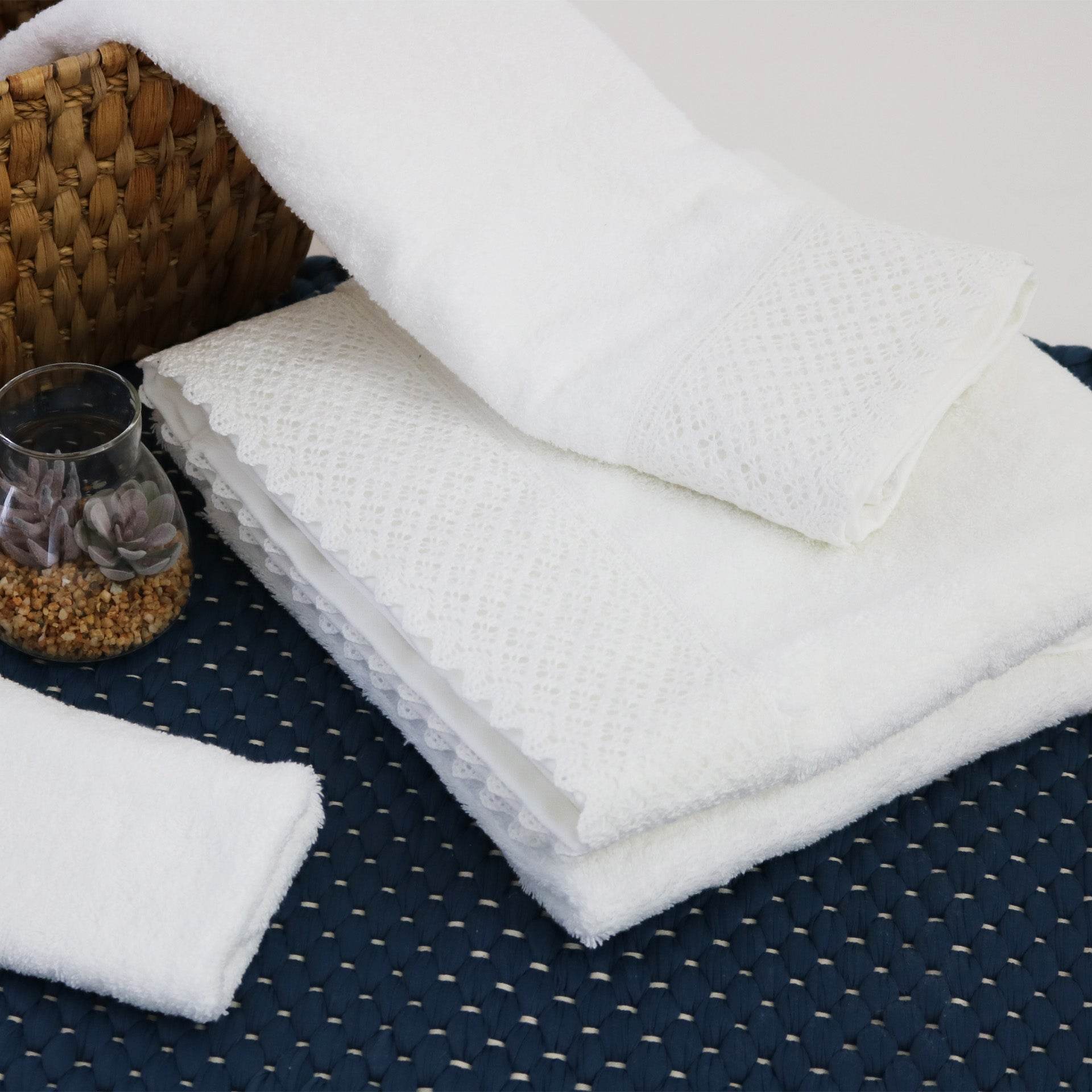 Conjunto de Toalhas de Banho com Renda 1799 - LethesHome