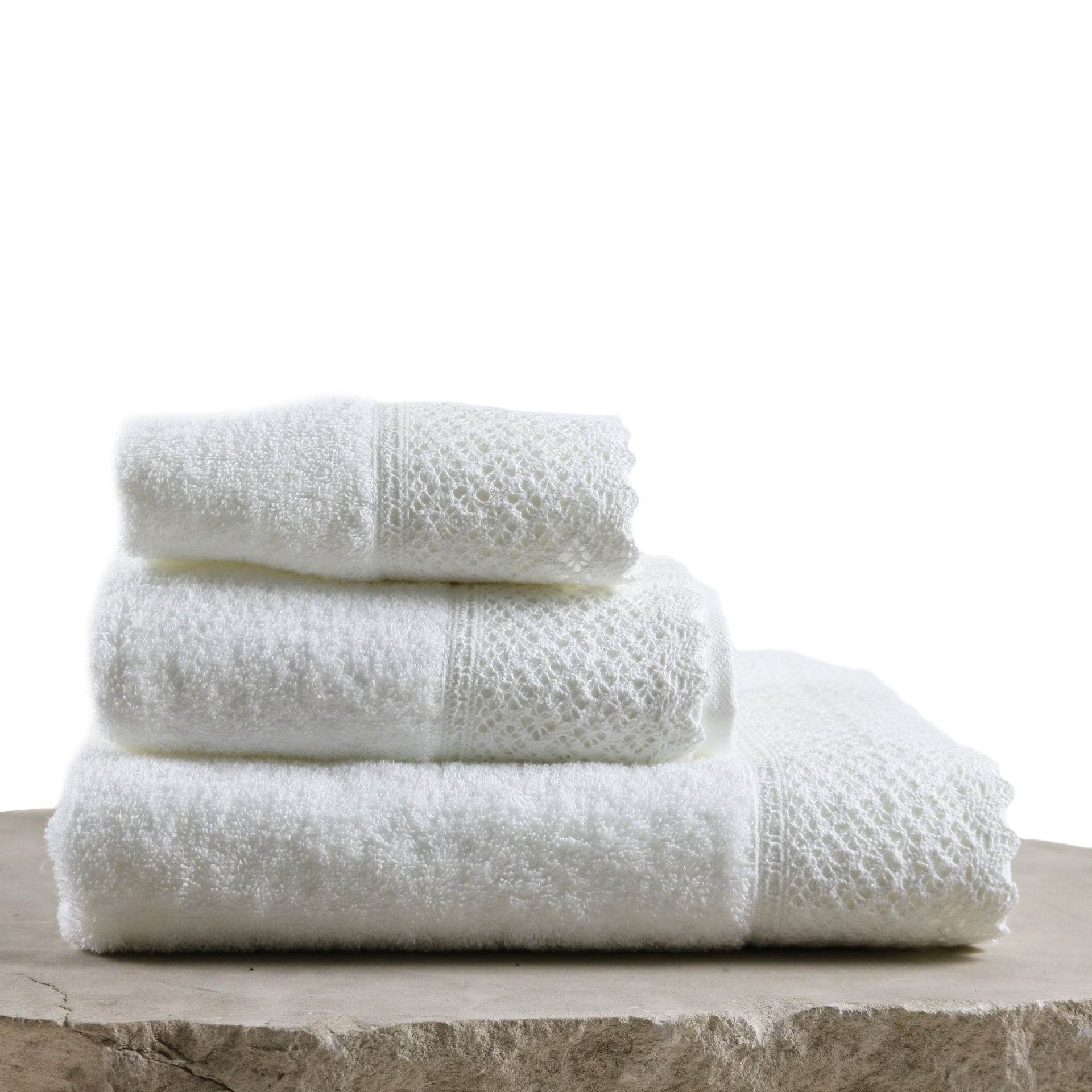 Conjunto de Toalhas de Banho com Renda 1799 - LethesHome