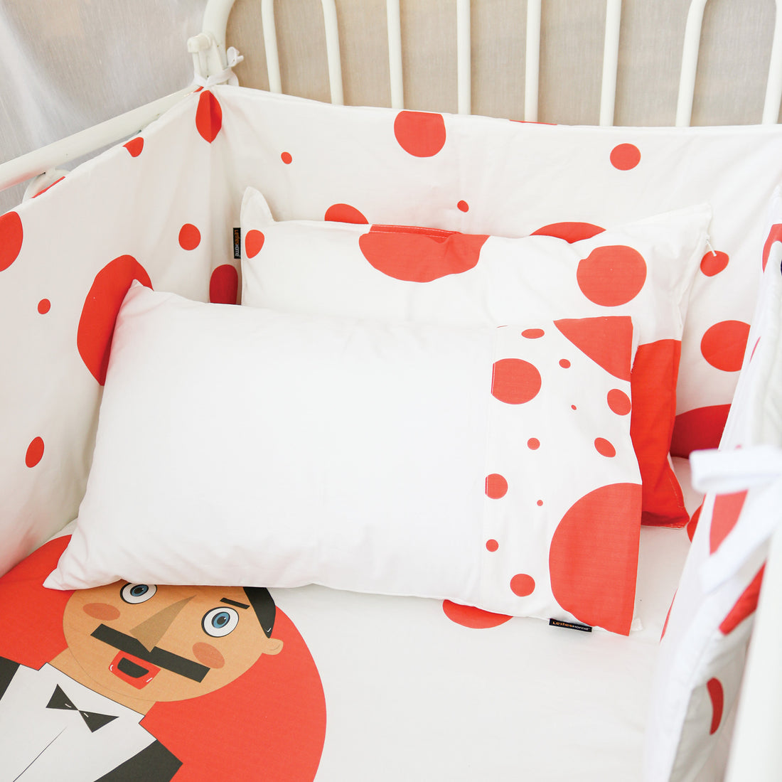 Capa de Almofada 30x50cm com Aplicação Gigantones